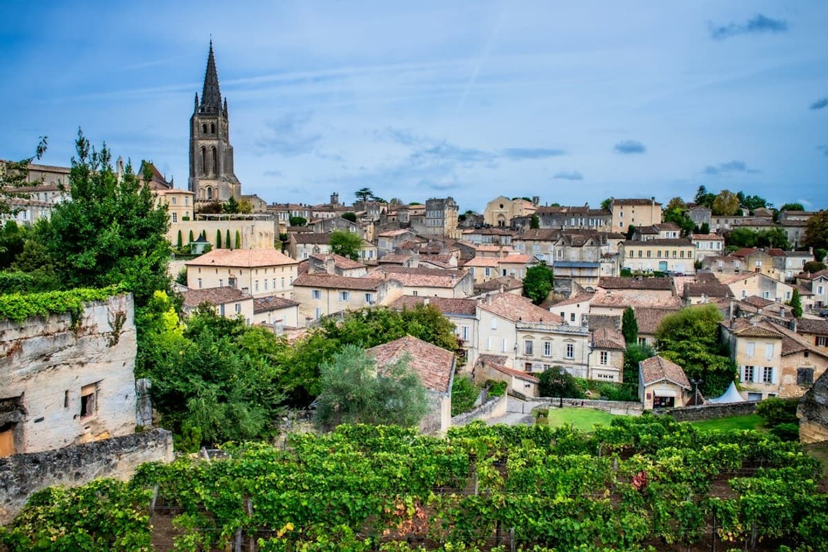 Bordeaux: Where Wine Meets Wanderlust