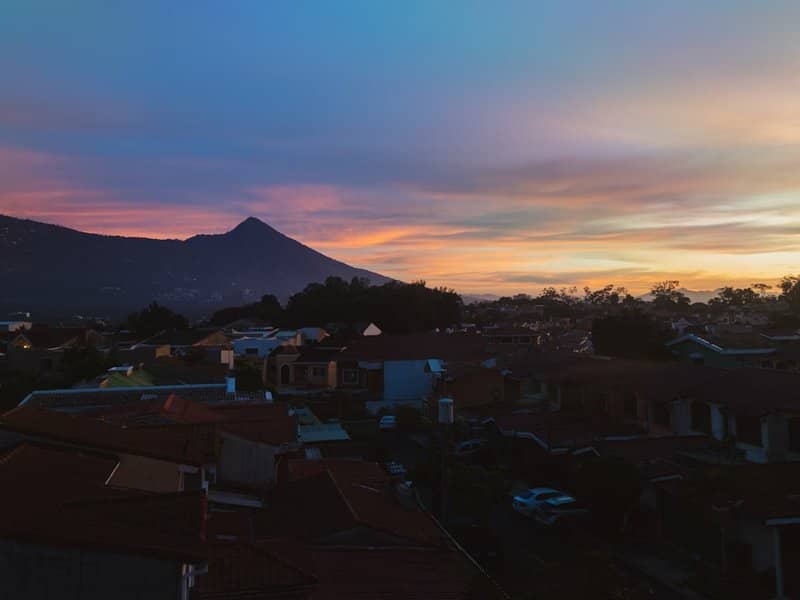10 Days in El Salvador: Volcanoes, Pupusas, and Mayan Ruins