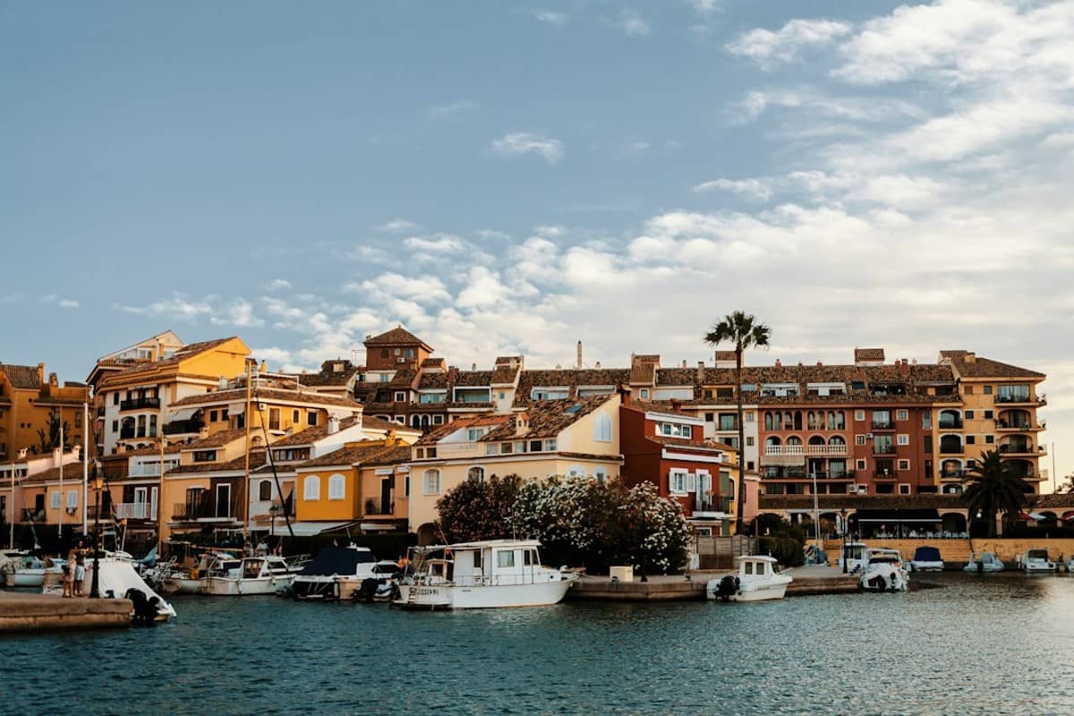 Valencia: Sun, Sand, and City Vibes